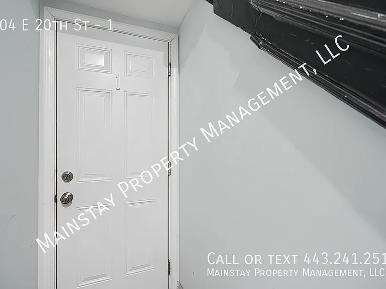 104 E 20th St #1 — Photo 6