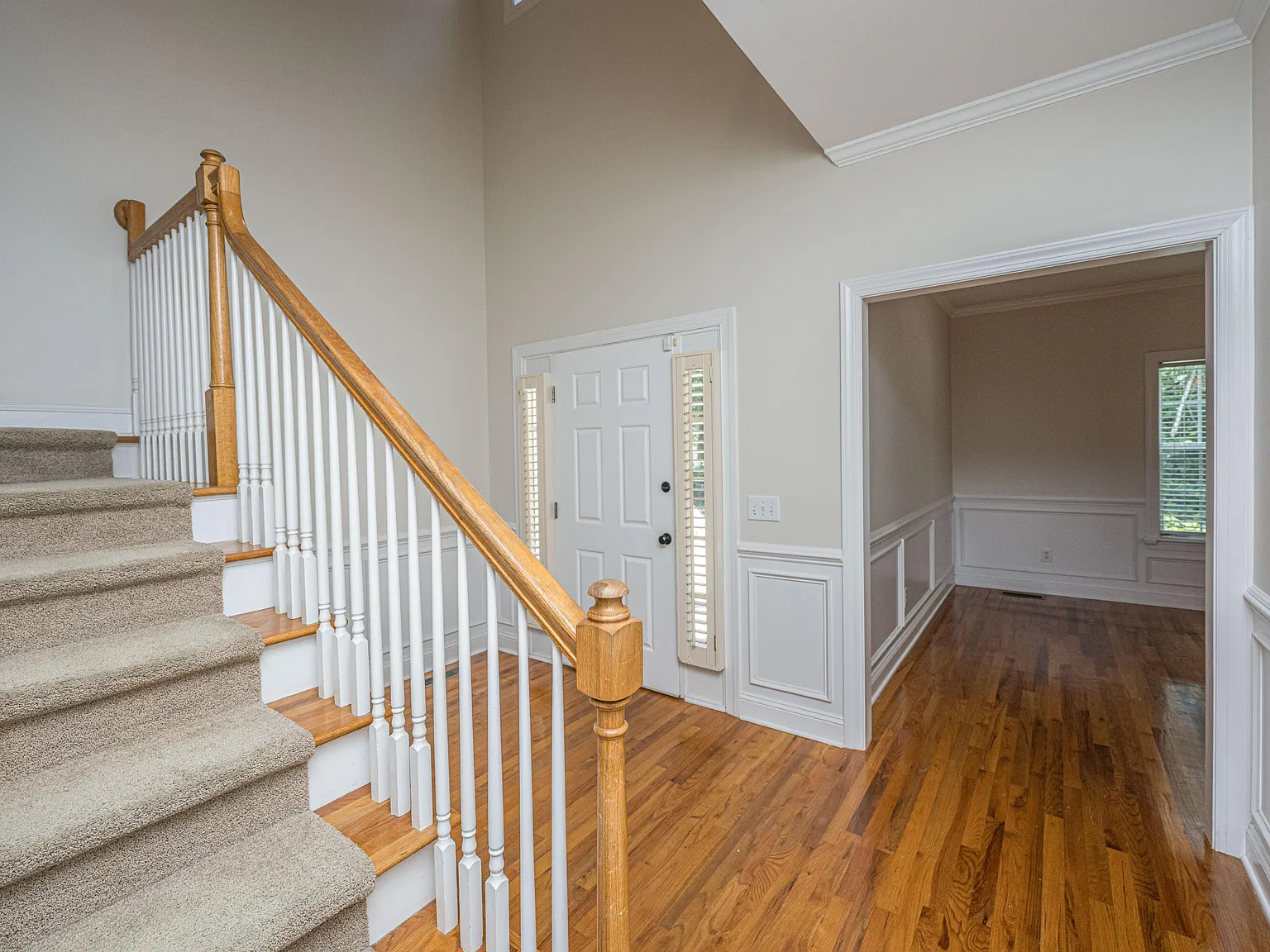 3 bed, 2.5 bath, 2220 sqft, $4,000 — Photo 4