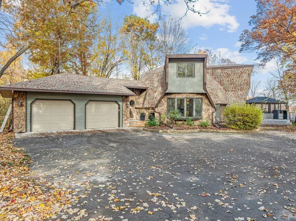 12162 245th St, Chisago City, MN 55013