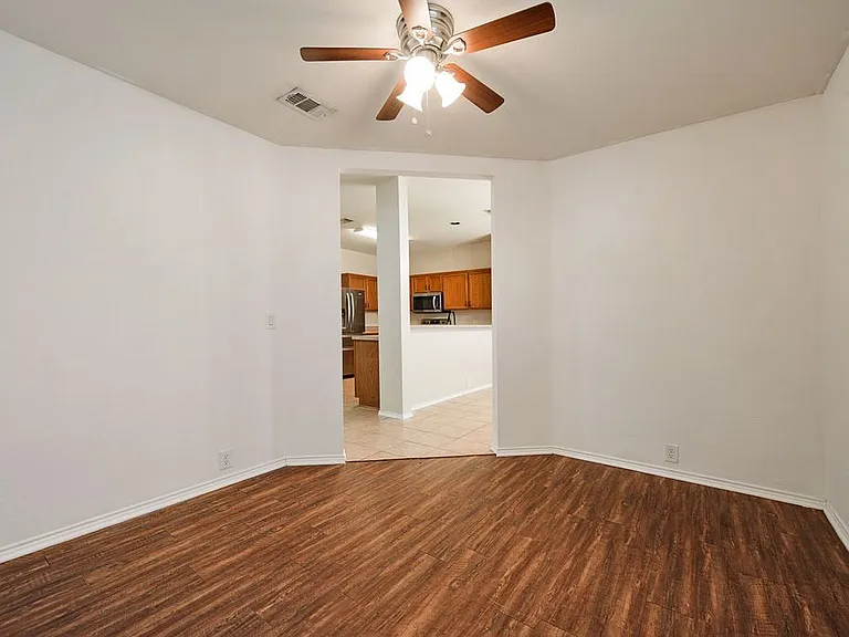 8420 Silverbell Ln — Photo 17