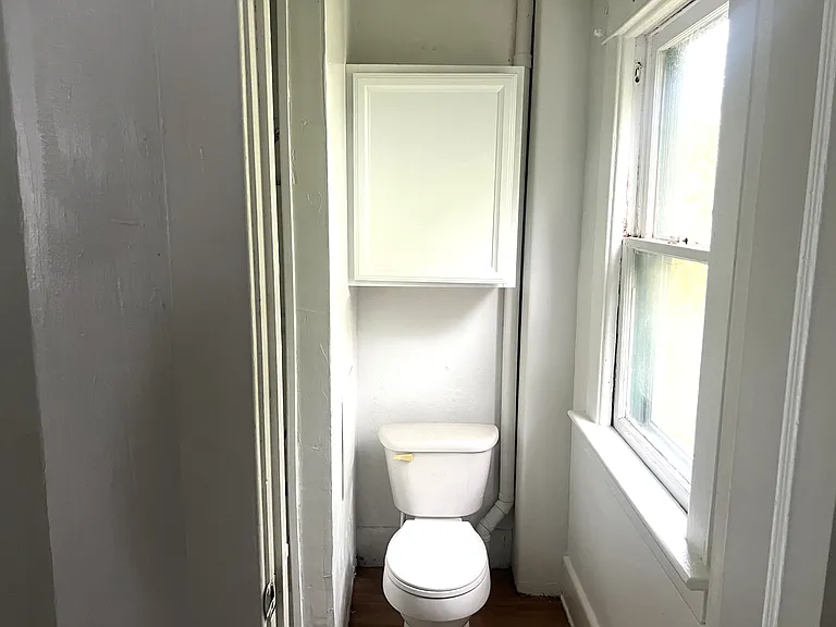 516 E 22nd St #2 — Photo 11