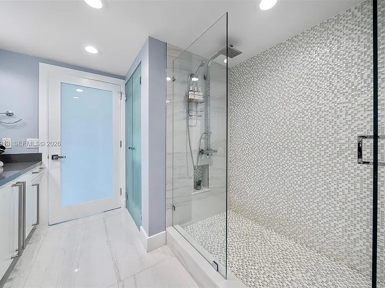 226 Ocean Dr #3C — Photo 31