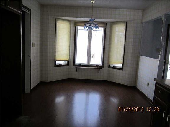 4th image of 7320 W Glendale Ln