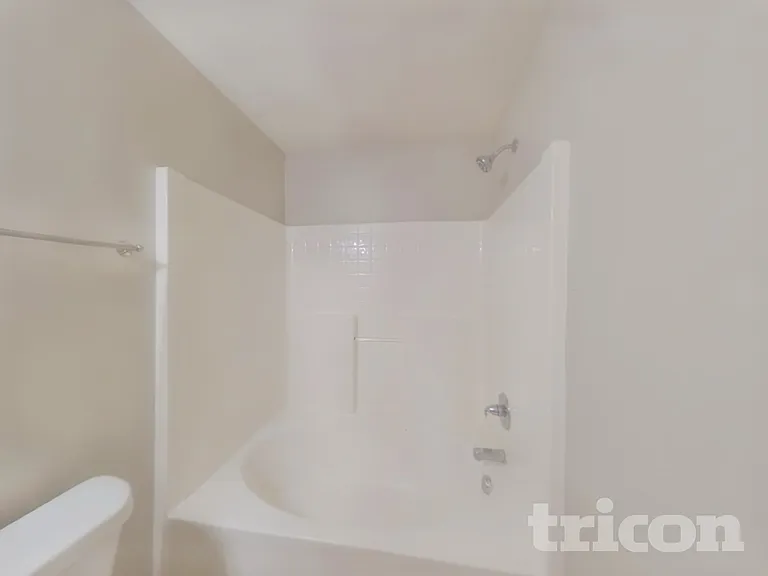 529 Pullman St SW — Photo 11