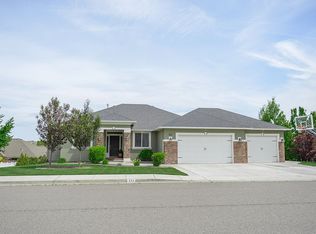 332 Soaring Hawk St, Richland, WA