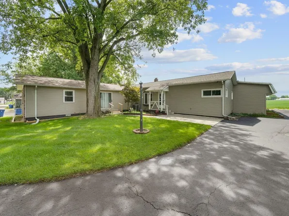 124 Cherry St, Etna Green, IN 46524