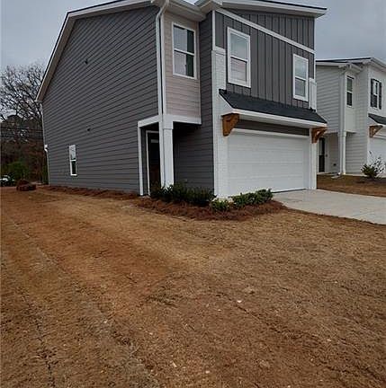 2nd image of 3317 Stonewall Ln