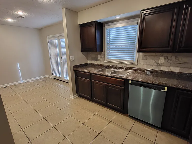 260 Timber Creek Ln SW — Photo 8