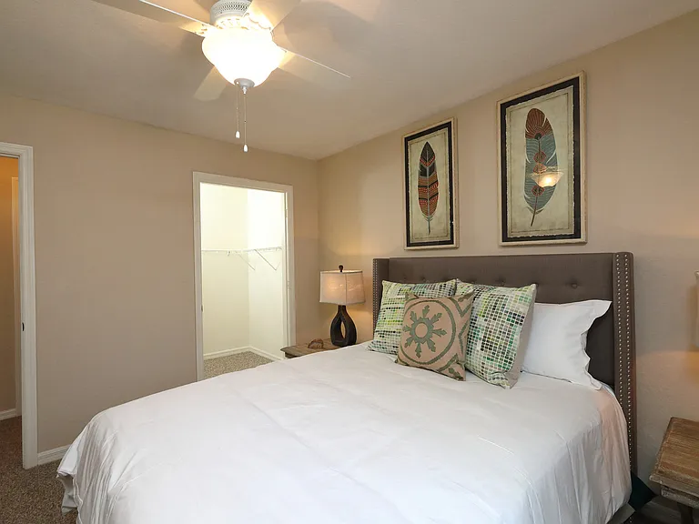Ponce Harbor Apartments — Photo 17