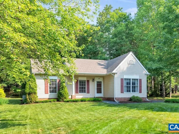 28 Haversack Rd, Palmyra, VA 22963
