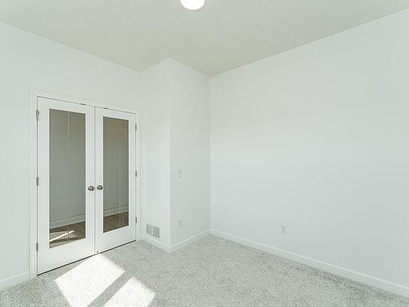 5th image of 4933 Noble Dr NW