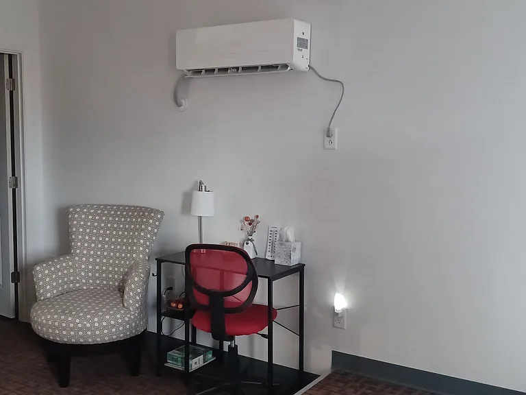Small desk area with free Wi/Fi provided