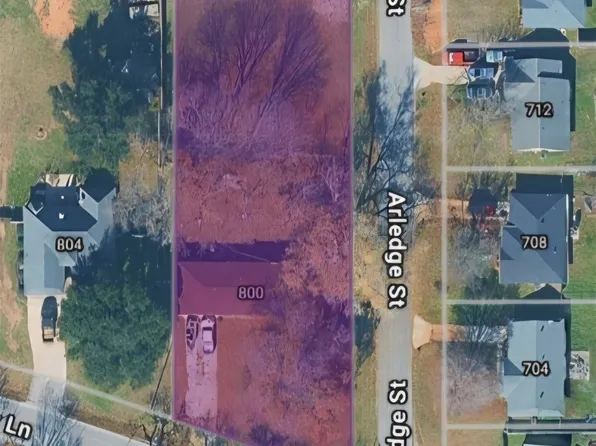 800 Kerry Ln, Azle, TX 76020