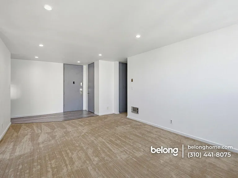 5950 Canterbury Dr #C312 — Photo 23