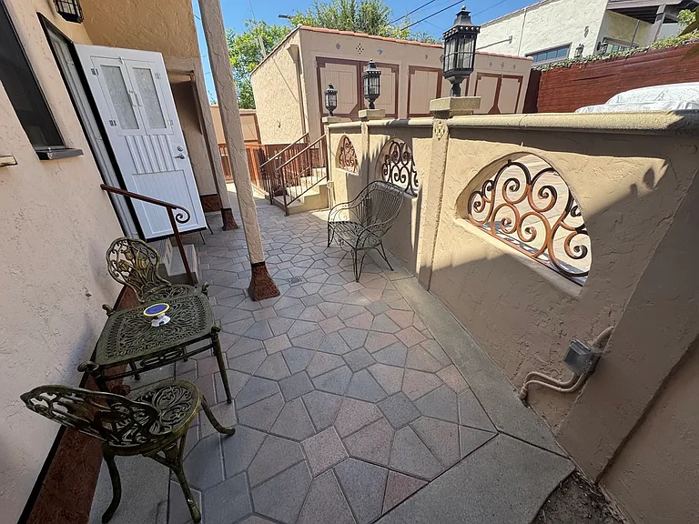 1557 S Genesee Ave #1557 — Photo 8