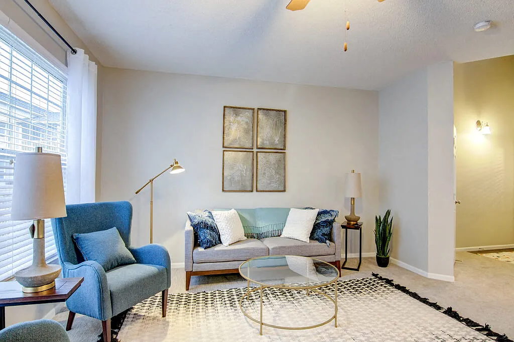 Grand Reserve — Photo 1