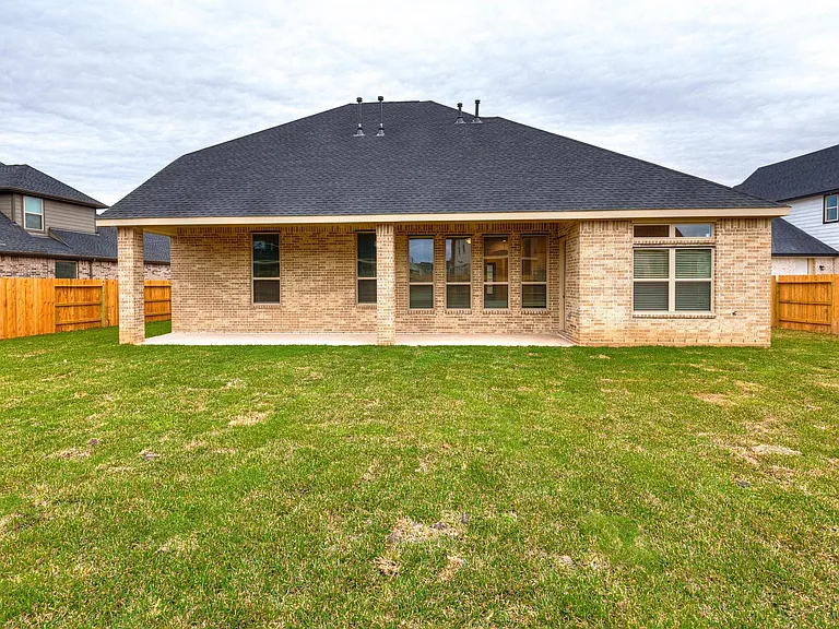 1403 Woodson Ridge Ln — Photo 42
