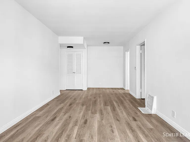 145 S Roxbury Dr #1 — Photo 3