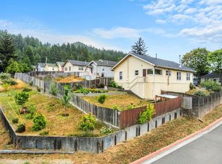 642 3rd St, Scotia, CA 95565