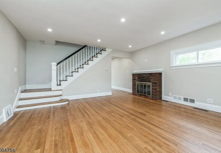 1244 Birch St #B — Photo 5