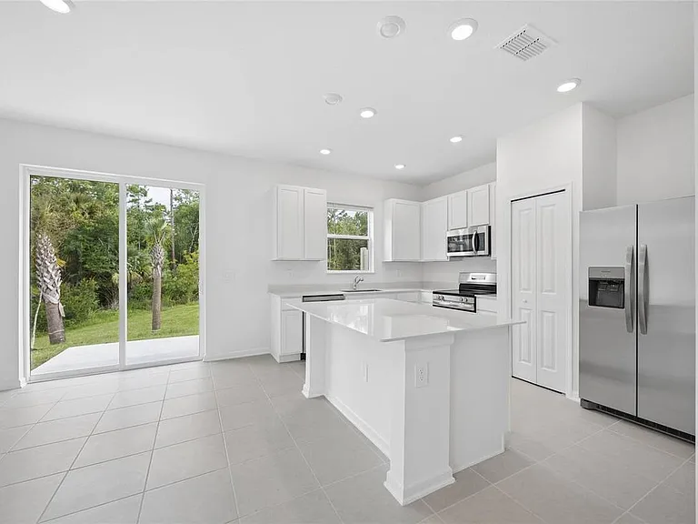 3091 Chromatic St — Photo 4