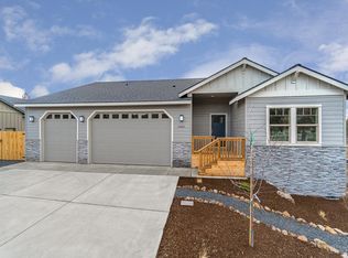 2820 SW 34th St, Redmond, OR 97756