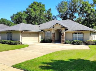 87541 Creekside Dr, Yulee, FL 32097