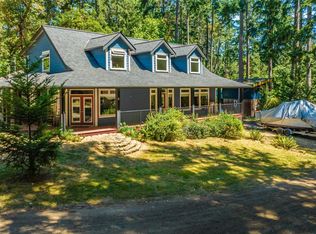 8 Pirate Pl, Nanaimo, BC V9R 6R1