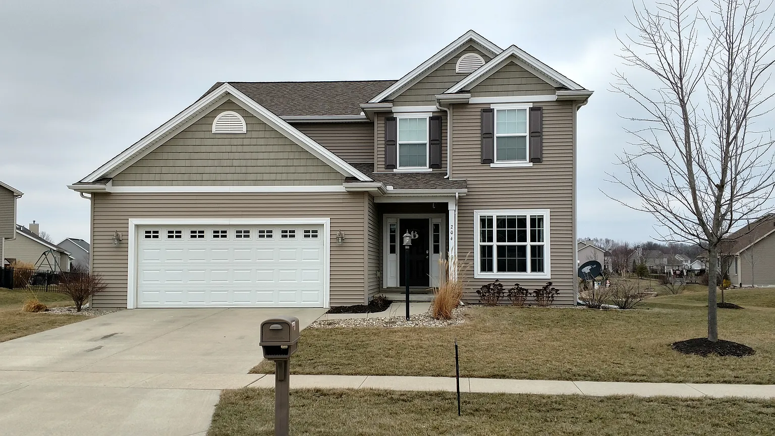 204 Country Ridge Dr photo 1