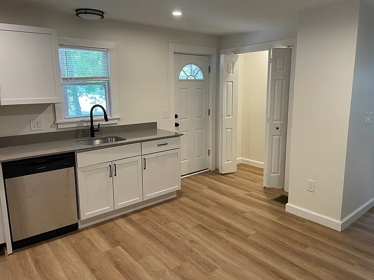 456 N State St #1 — Photo 12