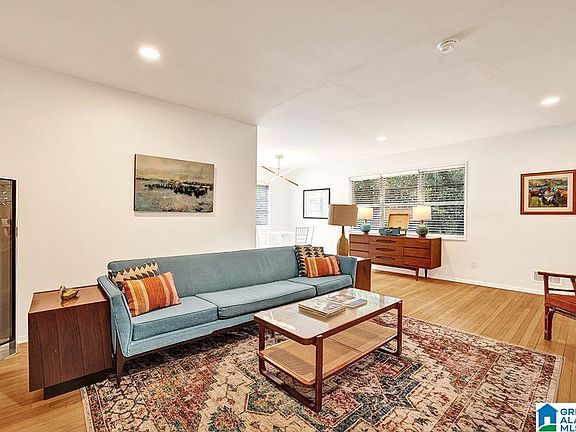5th image of 913 Redfern Trl