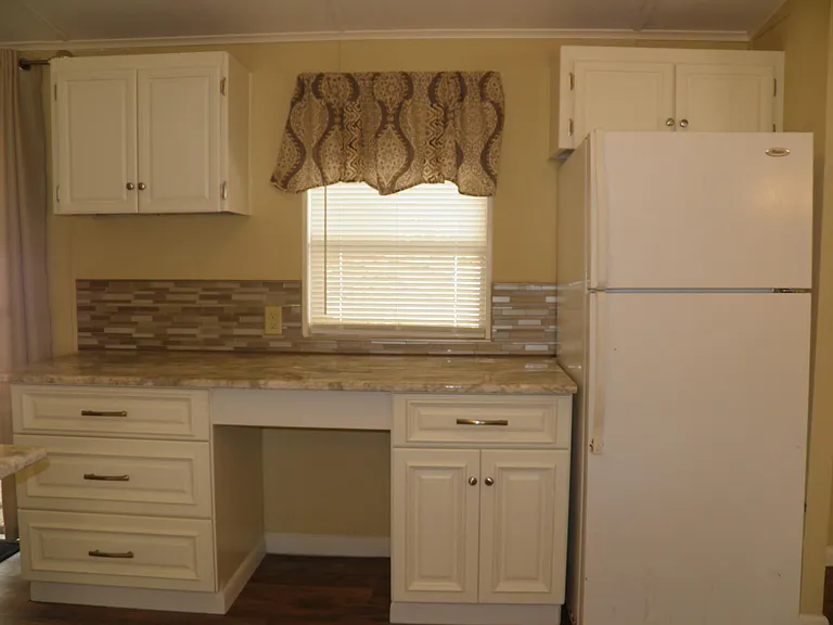 810 Gibson Rd — Photo 8