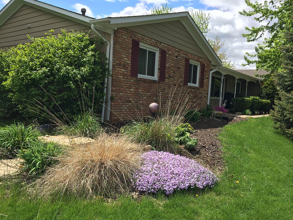 2nd image of 212 Longview Dr
