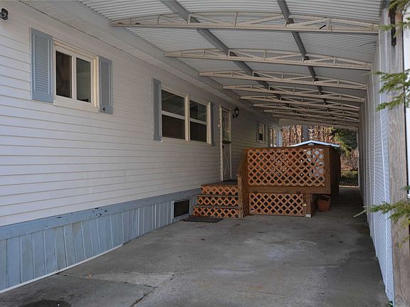 2nd image of 525-196A Riverleigh Ave