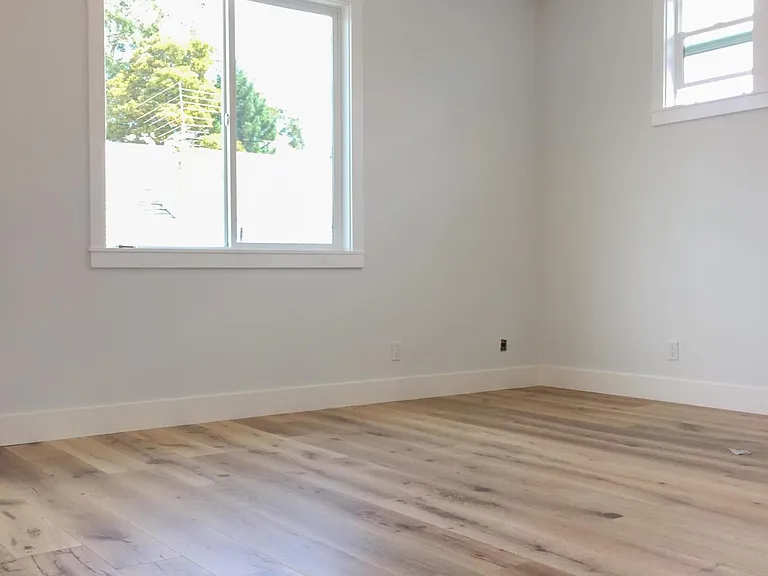 324 Grand Blvd — Photo 13
