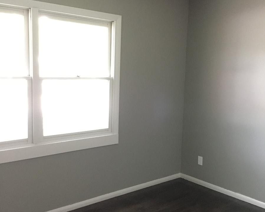 2nd image of 7214 La Vista Dr