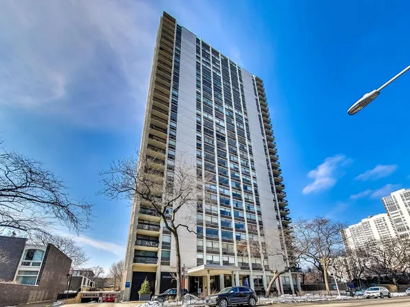 1355 N Sandburg Ter #2909D, Chicago, IL 60610