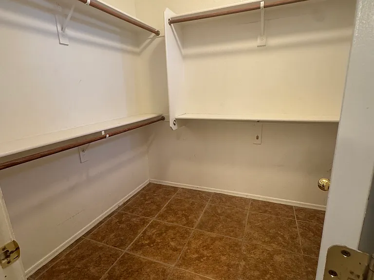 3424 E Vernon St — Photo 18