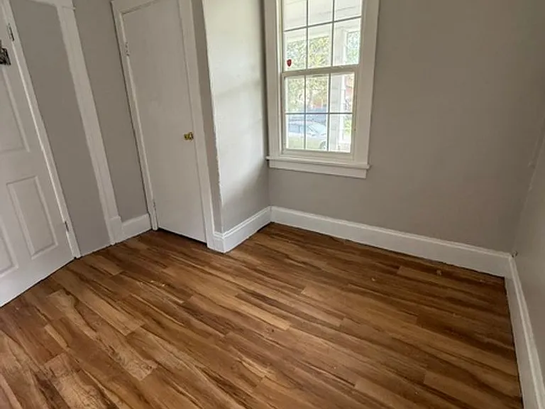 905 W Thrush Ave — Photo 12