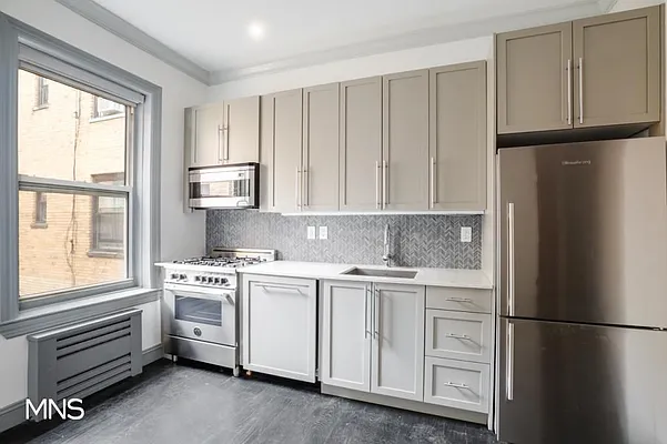 Rented by MNS Marketing | media 8