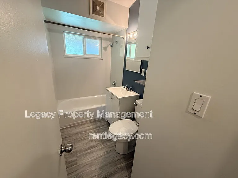 3844 Milton Way — Photo 16
