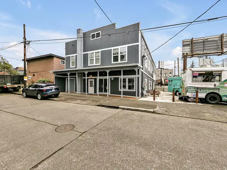 Rainier Ave S — Photo 4