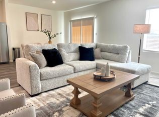 35 Glen Crossing Rd, Fort Worth, TX 76134