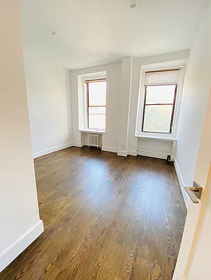 Rented by Essence Realty LLC | media 19