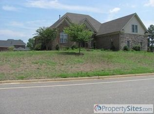 1415 Cypress Creek Pkwy, Smithfield, VA 23430