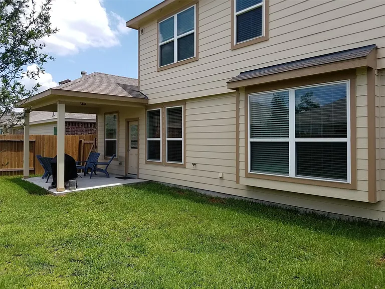 2566 Riverway Dr — Photo 20