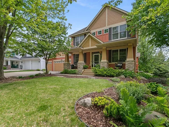 2297 Fieldstone Curv, Woodbury, MN 55129
