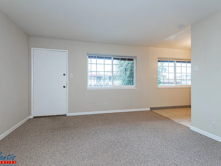 2318 Karen Dr — Photo 3