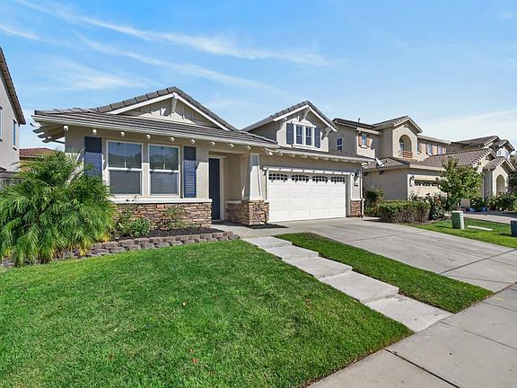 3rd image of 8141 Suarez Way