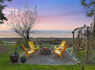 6054 Aldergrove Dr, Comox Valley, BC V9J1W3